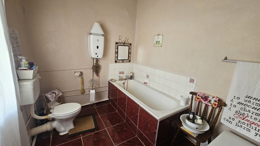4 Bedroom Property for Sale in Uitenhage Rural Eastern Cape